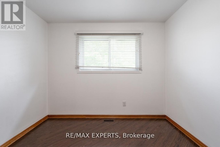 140 SAND ROAD, East Gwillimbury (Holland Landing), Ontario, L9N1H9