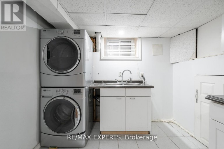140 SAND ROAD, East Gwillimbury (Holland Landing), Ontario, L9N1H9