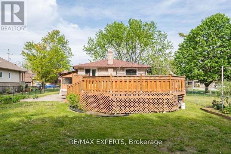 140 SAND ROAD, East Gwillimbury (Holland Landing), Ontario, L9N1H9