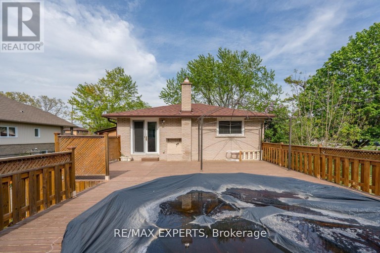140 SAND ROAD, East Gwillimbury (Holland Landing), Ontario, L9N1H9