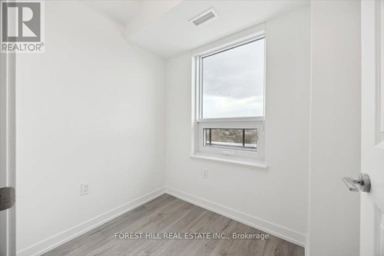 911 - 556 MARLEE AVENUE, Toronto (Yorkdale-Glen Park), Ontario, M6B3J4