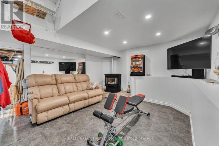 138 WASI FALLS ROAD, Callander, Ontario, P0H1H0
