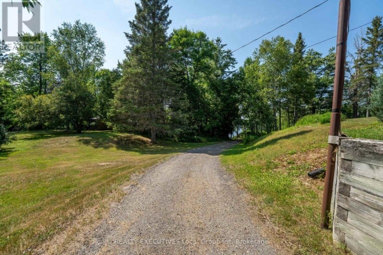 138 WASI FALLS ROAD, Callander, Ontario, P0H1H0