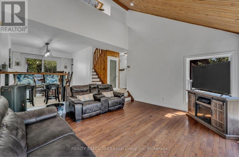 138 WASI FALLS ROAD, Callander, Ontario, P0H1H0