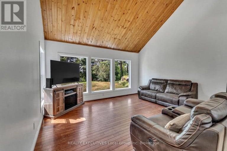 138 WASI FALLS ROAD, Callander, Ontario, P0H1H0