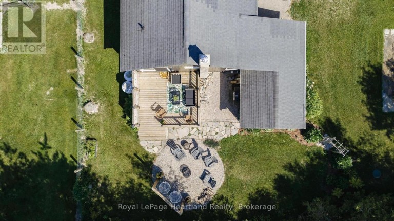 827 HIGHWAY 21, Huron-Kinloss, Ontario, N2Z2X3