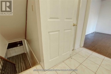 LOWER - 14 ANGUS DRIVE Toronto (Don Valley Village) Ontario photo 10