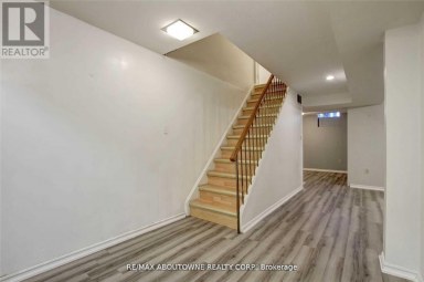 LOWER - 14 ANGUS DRIVE Toronto (Don Valley Village) Ontario photo 12