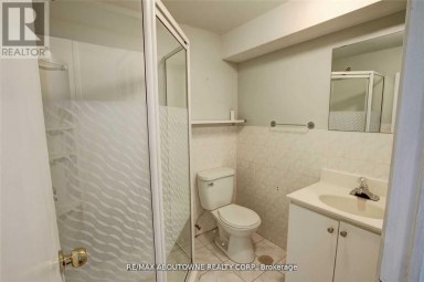 LOWER - 14 ANGUS DRIVE Toronto (Don Valley Village) Ontario photo 16