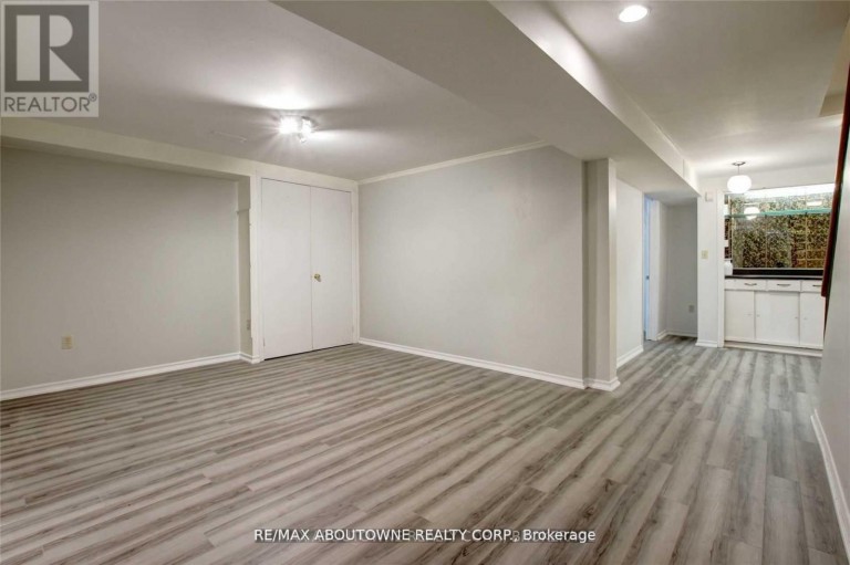 LOWER - 14 ANGUS DRIVE, Toronto (Don Valley Village), Ontario, M2J2X1