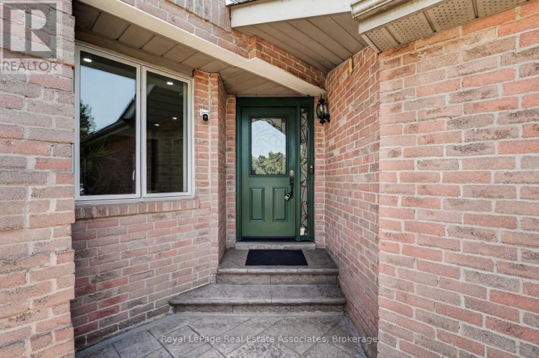 3346 CHARTRAND CRESCENT, Mississauga (Erin Mills), Ontario, L5L4C5