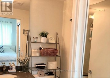 206 - 69 LYNN WILLIAMS STREET Toronto (Niagara) Ontario photo 16