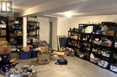 FRONT - 1299 GERRARD STREET E Toronto (Greenwood-Coxwell) Ontario photo 4