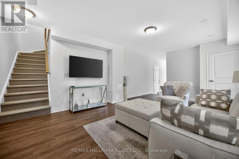 2 WYN WOOD LANE, Orillia, Ontario, L3V8P6