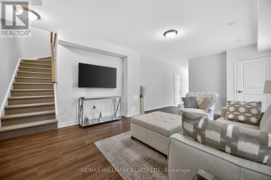 2 WYN WOOD LANE Orillia Ontario photo 10