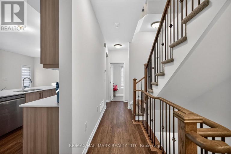 2 WYN WOOD LANE, Orillia, Ontario, L3V8P6