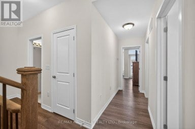 2 WYN WOOD LANE Orillia Ontario photo 25