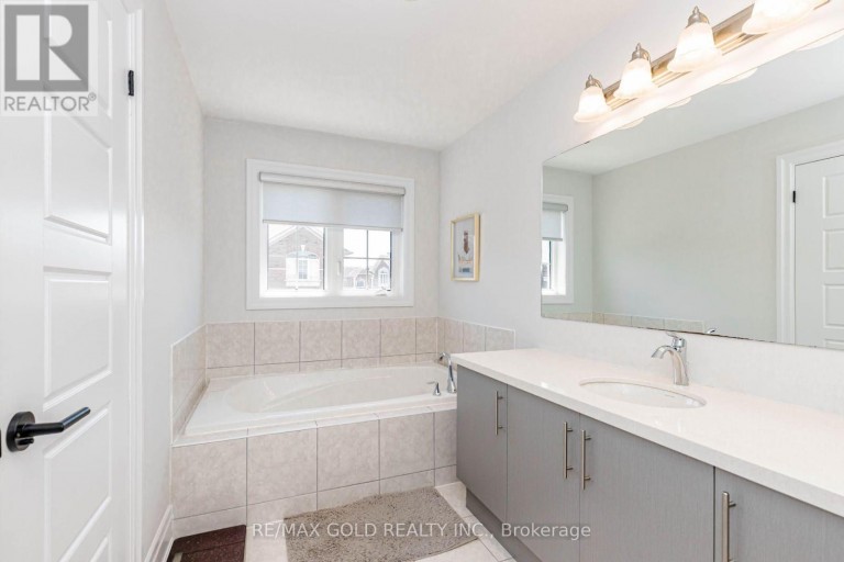 7 OVERSTONE ROAD, Halton Hills (Georgetown), Ontario, L7G0N5