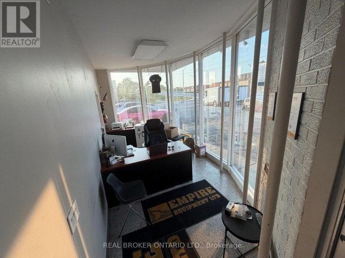 362 DUNDAS STREET N, Cambridge, Ontario, N1R5R2