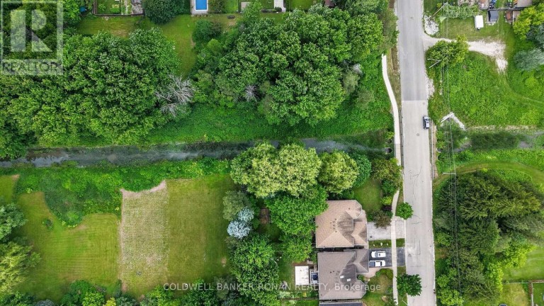 15 ENGLISH DRIVE, New Tecumseth (Beeton), Ontario, L0G1A0