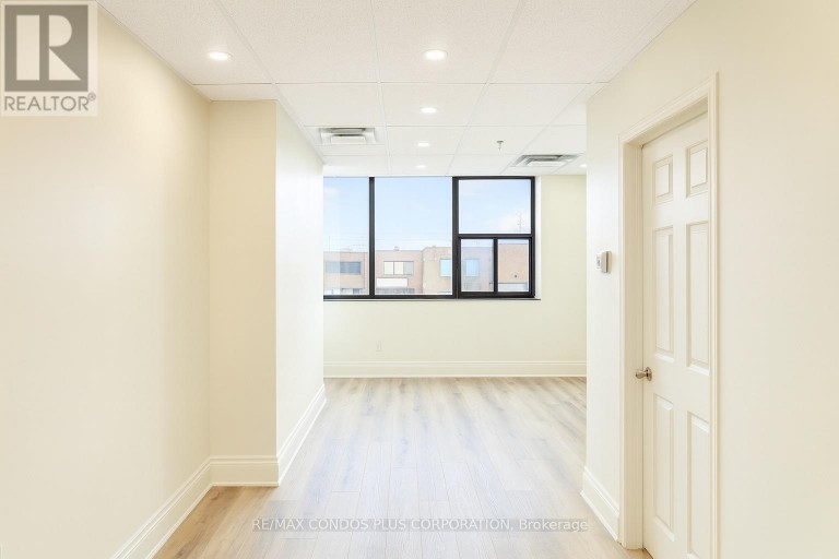 UNIT 3 (SECOND FLOOR) - 260 REGINA ROAD, Vaughan (West Woodbridge Industrial Area), Ontario, L4L8P8