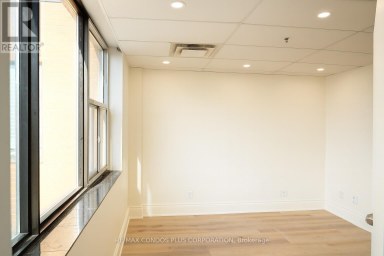 UNIT 3 (SECOND FLOOR) - 260 REGINA ROAD Vaughan (West Woodbridge Industrial Area) Ontario photo 2