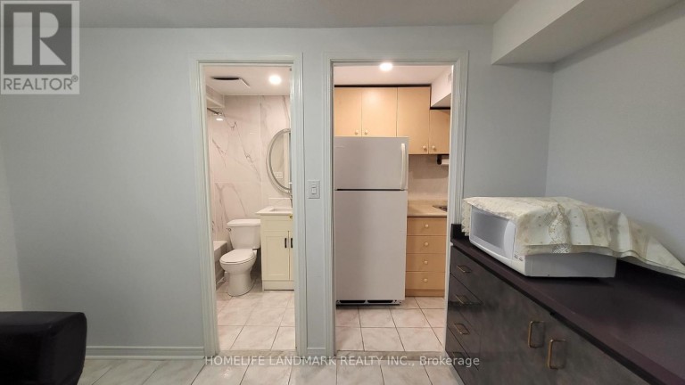 75 MAITLAND DRIVE, Markham (Milliken Mills West), Ontario, L3R4T6