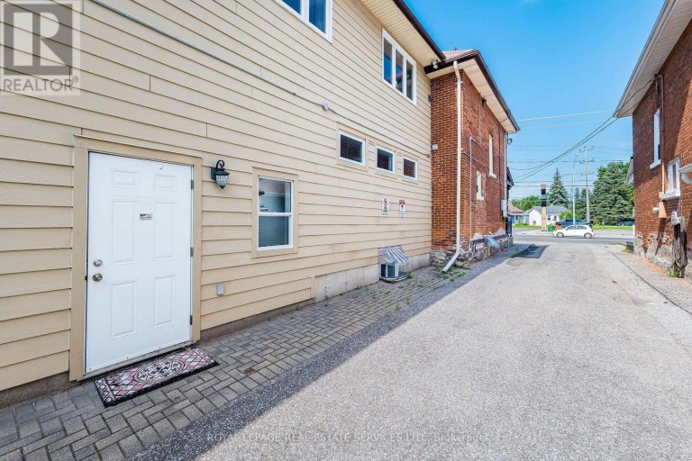 100 ESSA ROAD, Barrie (Allandale Centre), Ontario, L4N3K7