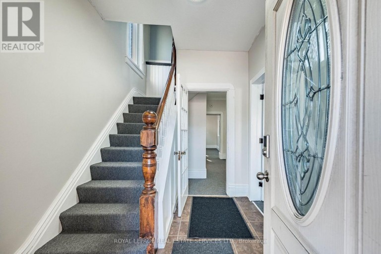 100 ESSA ROAD, Barrie (Allandale Centre), Ontario, L4N3K7
