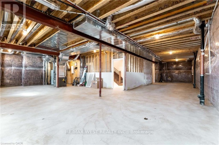 119 JAY STREET, Toronto (Maple Leaf), Ontario, M6L2M3