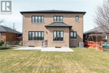 119 JAY STREET Toronto (Maple Leaf) Ontario photo 38