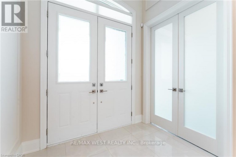 119 JAY STREET, Toronto (Maple Leaf), Ontario, M6L2M3