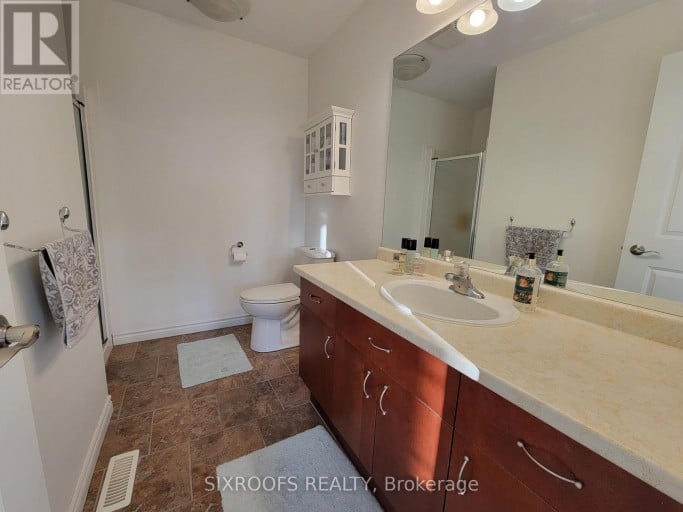 12 - 2089 BEAVERBROOK AVENUE, London North (North M), Ontario, N6H0A9