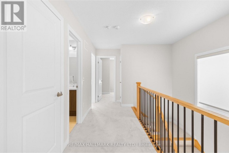 16 CROSSMORE CRESCENT, Cambridge, Ontario, N1S0C7