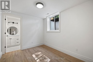 119 INVERMAY AVENUE Toronto (Clanton Park) Ontario photo 11