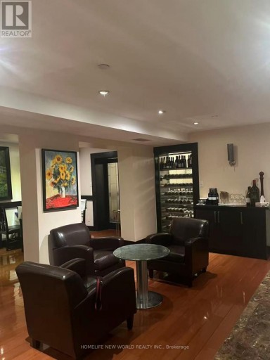 21 GLOUCESTER STREET, Toronto (Church-Yonge Corridor), Ontario, M4Y1L8