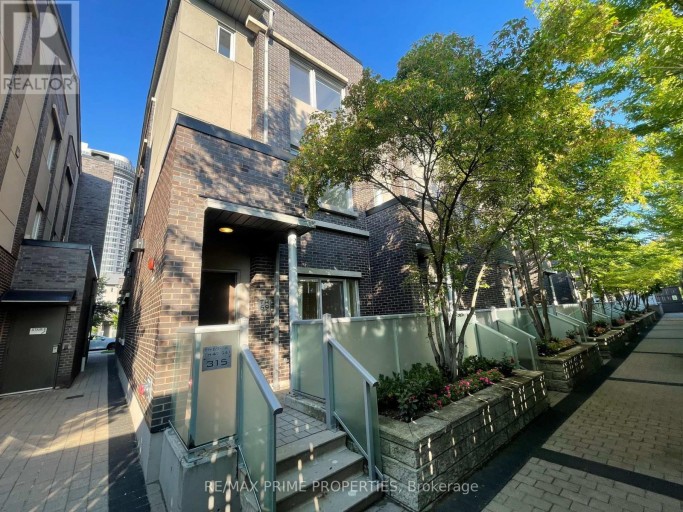 TH69 - 315 VILLAGE GREEN SQUARE, Toronto (Agincourt South-Malvern West), Ontario, M1S0L2