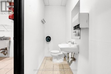 29 AVENTURA COURT Mississauga (Gateway) Ontario photo 26