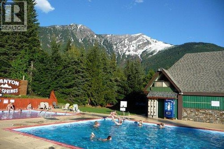 7050 Trans Canada Highway, Revelstoke, British Columbia, V0E2S0 (ID 10394859)