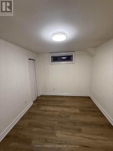 LOWER - 4 LAKEVIEW AVENUE, Toronto (Trinity-Bellwoods), Ontario, M6J3B1