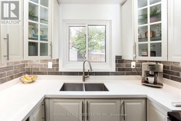 289 ARCHDEKIN DRIVE, Brampton (Madoc), Ontario, L6V1Z3