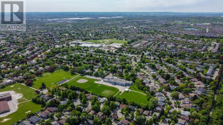 289 ARCHDEKIN DRIVE, Brampton (Madoc), Ontario, L6V1Z3