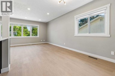 4319 19 Street NW Calgary Alberta photo 27