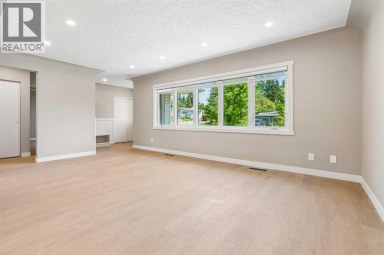 4319 19 Street NW Calgary Alberta photo 36