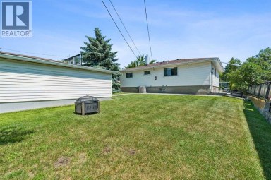 4319 19 Street NW Calgary Alberta photo 40