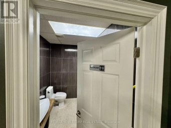 1194 CALEDONIA ROAD E Toronto (Yorkdale-Glen Park) Ontario photo 12