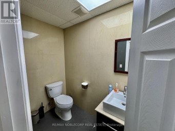 1194 CALEDONIA ROAD E Toronto (Yorkdale-Glen Park) Ontario photo 14