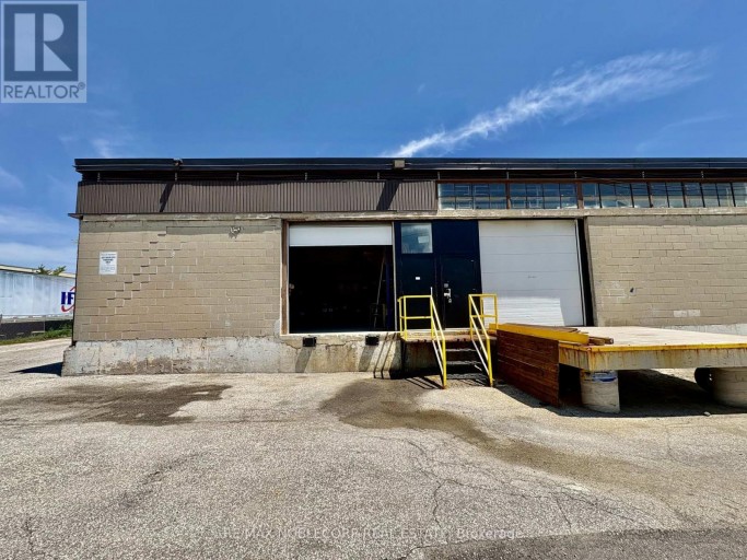 1194 CALEDONIA ROAD E, Toronto (Yorkdale-Glen Park), Ontario, M6A2W5