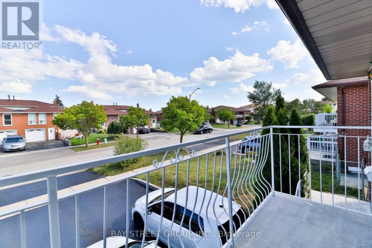 UPPER UNIT - 489 FERGO AVENUE, Mississauga (Cooksville), Ontario, L5B2J2