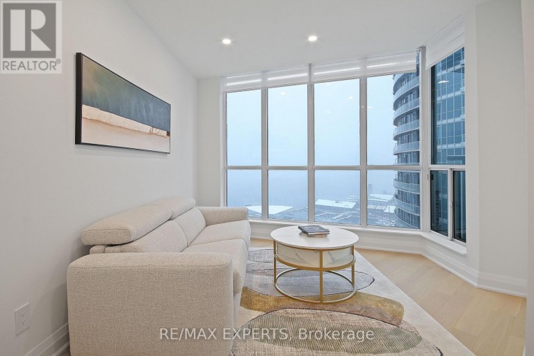 2011 - 208 QUEENS QUAY W, Toronto (Waterfront Communities), Ontario, M5J2Y5